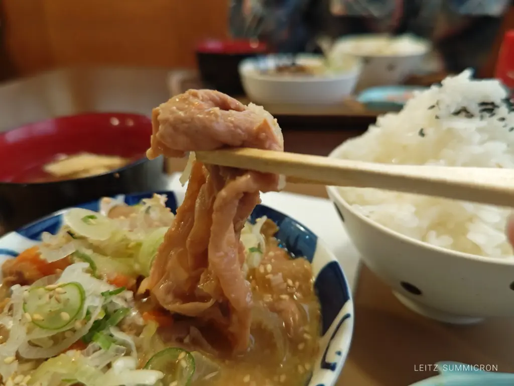 富士市【もつやま食堂】とろとろ巨大もつ煮を美味しい白飯で頂く店！ダヤンテールblog