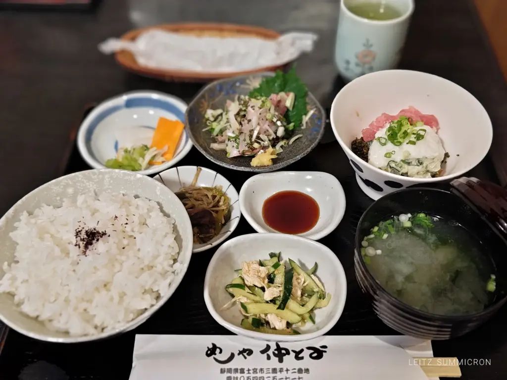 富士宮市【めしや仲とよ】メインが2つ選べる人気のリーズナブルランチ!ダヤンテールblog