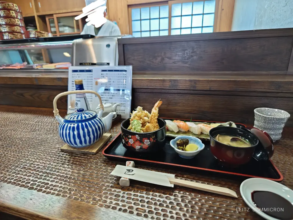 富士市【御食事処 巴】まさかの組み合わせ!天丼とにぎり寿司のランチセット!ダヤンテールblog