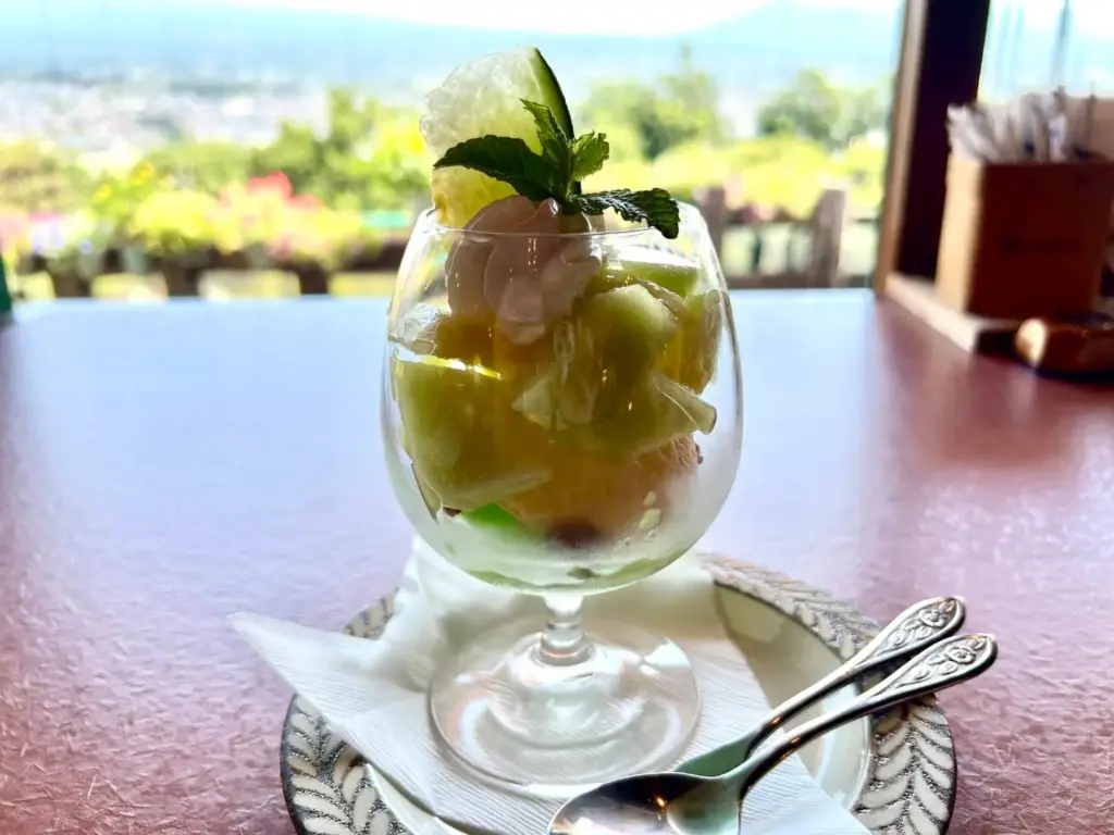 富士宮市喫茶【土一揆】富士山絶景テラスが自慢の店でパフェとかき氷！ダヤンテールblog