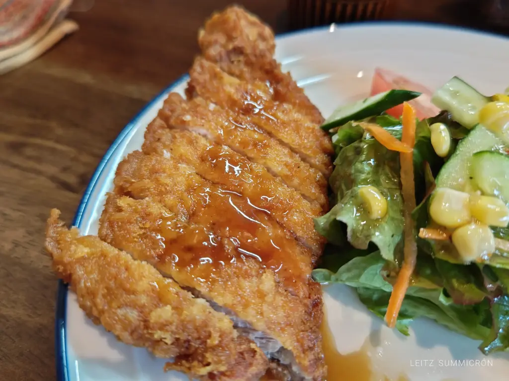 富士市【kitchenトラビス】日替わりランチ（B）がボリュームあってリーズナブルで大人気！ダヤンテールblog