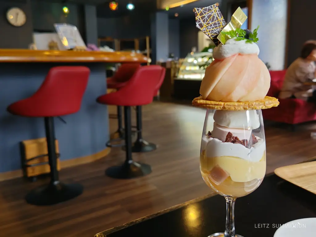 富士宮市【パティスリー&カフェ マクレガー】老舗パブを改装!6月16日新装オープンした、フルーツのパフェ・ケーキが自慢のレトロ喫茶風豪華カフェ!ダヤンテールblog