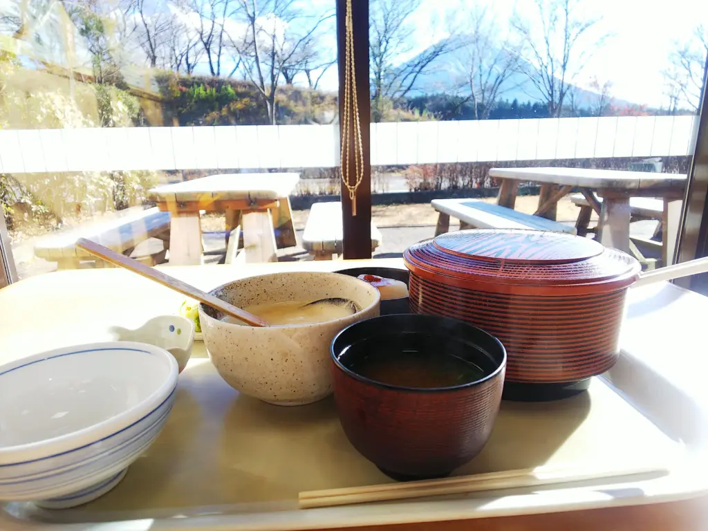 富士宮市【道の駅朝霧高原(食堂)】なかなかお目にかかれない幻のメニューと通常の3倍メニュー!ダヤンテールblog