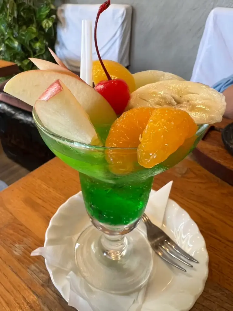 富士市【喫茶ソフィア】創業50年の隠れ家的老舗カフェ!75歳のマスターが切り盛りするノスタルジックなカフェでナポリタンとフルーツポンチ!ダヤンテールblog