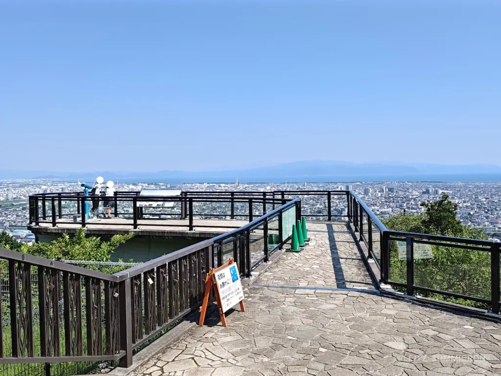 富士市【かぐや岩本山カフェ】絶景のカフェレストランでランチと桃デザート！ダヤンテールblog