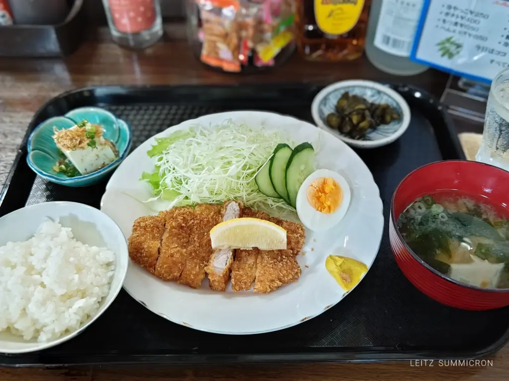 富士市【お食事処 今日はココ】定食7種がどれも880円!?リーズナブルかつ丁寧に創られた定食と人当たりのいい気配り女将が人気の小さな定食屋!ダヤンテールblog