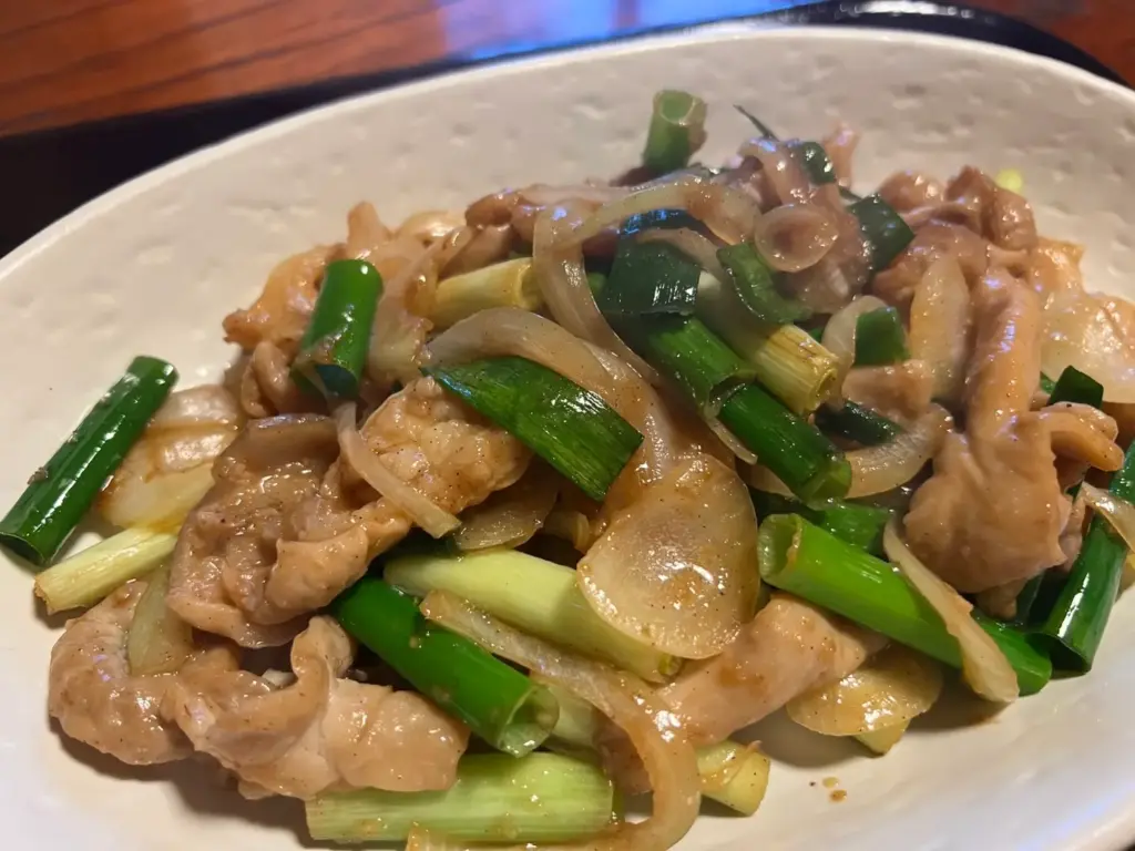 富士宮市【食事処 阿部】予約を強く推奨!満席も珍しくない富士宮で大人気の和食店!ランチ限定『小わっぱセット』と人気メニュー『もつ炒め定食』!ダヤンテールblog