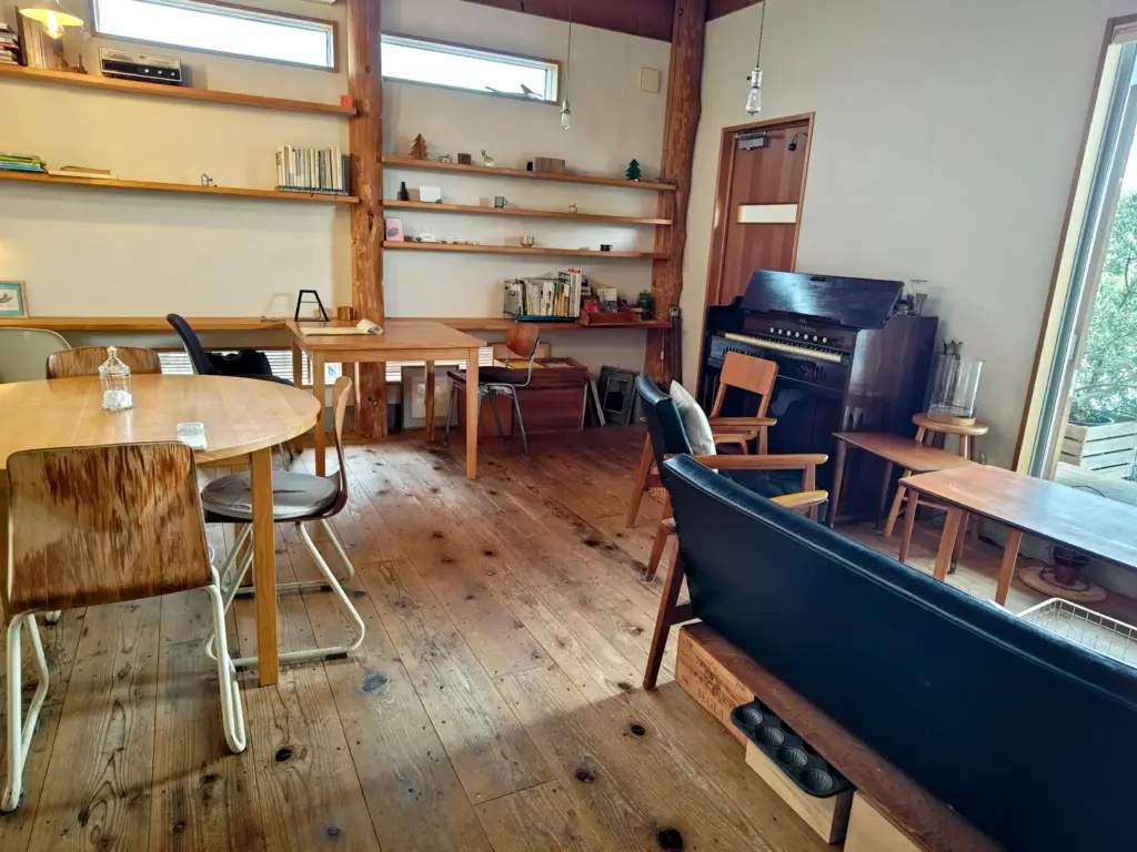富士宮市【自家焙煎珈琲店choricapo】極上なスロータイムをマスター手づくりのスイーツと挽きたて淹れたて珈琲で！ダヤンテールblog