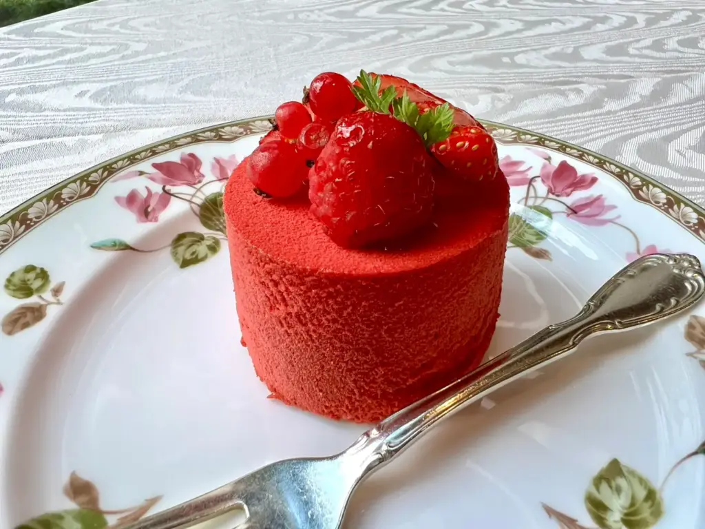 富士市【カフェ・カメリア】グランドホテル富士内のビジター利用可能な雰囲気のいいカフェ!税込みサ込のお手頃価格でワンランク上のティータイムを!ダヤンテールblog