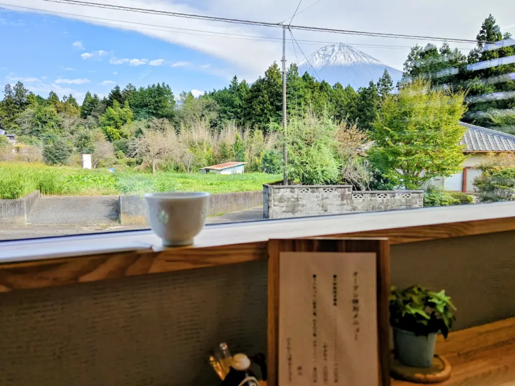富士宮市【蕎麦工房やをら】名店『どあひ』に師事し5年の鍛錬を経て遂に2025年9月オープン!富士山が観える店内で頂くもちもちの十割田舎蕎麦が旨い!ダヤンテールblog