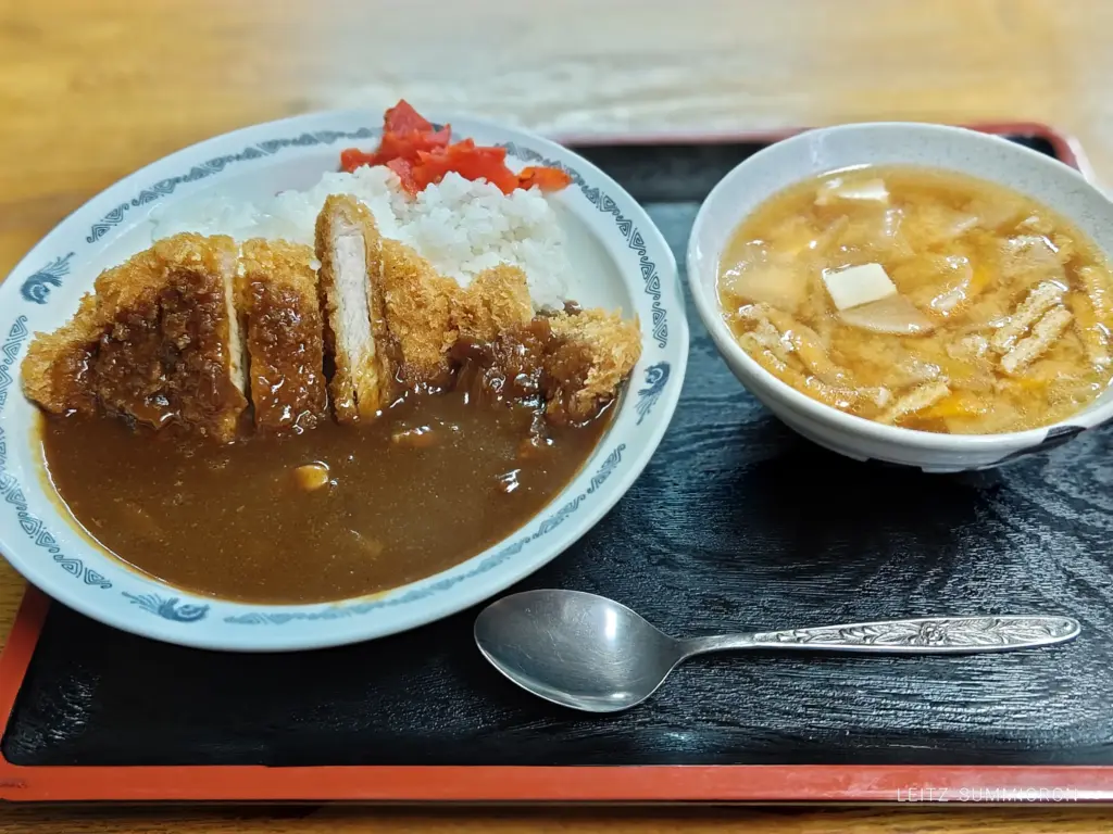 富士宮市【山門食堂】大石寺隣のレトロ食堂で甘口カツカレー！豚汁も付いてCP良し
ダヤンテールblog