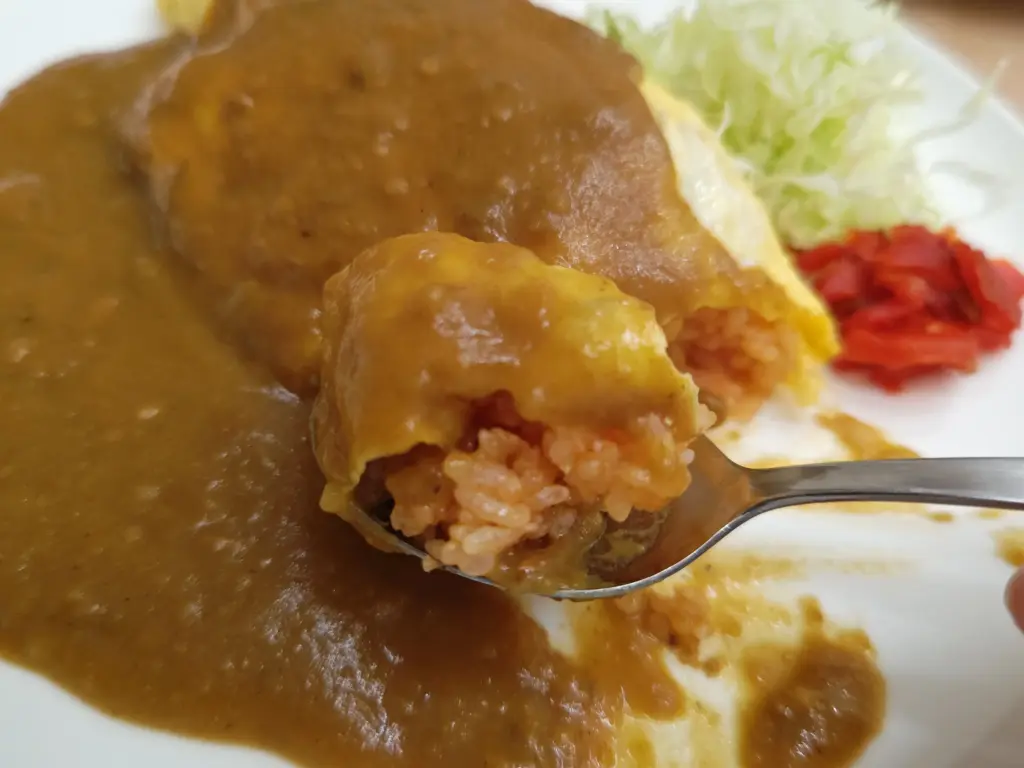 富士宮市【キッチンいしかわ】どろどろぽてぽての富士宮市民のDNAに刻まれた懐かしいカレー!Wのルーが楽しめる『よくばりカツカレー』が人気!ダヤンテールblog