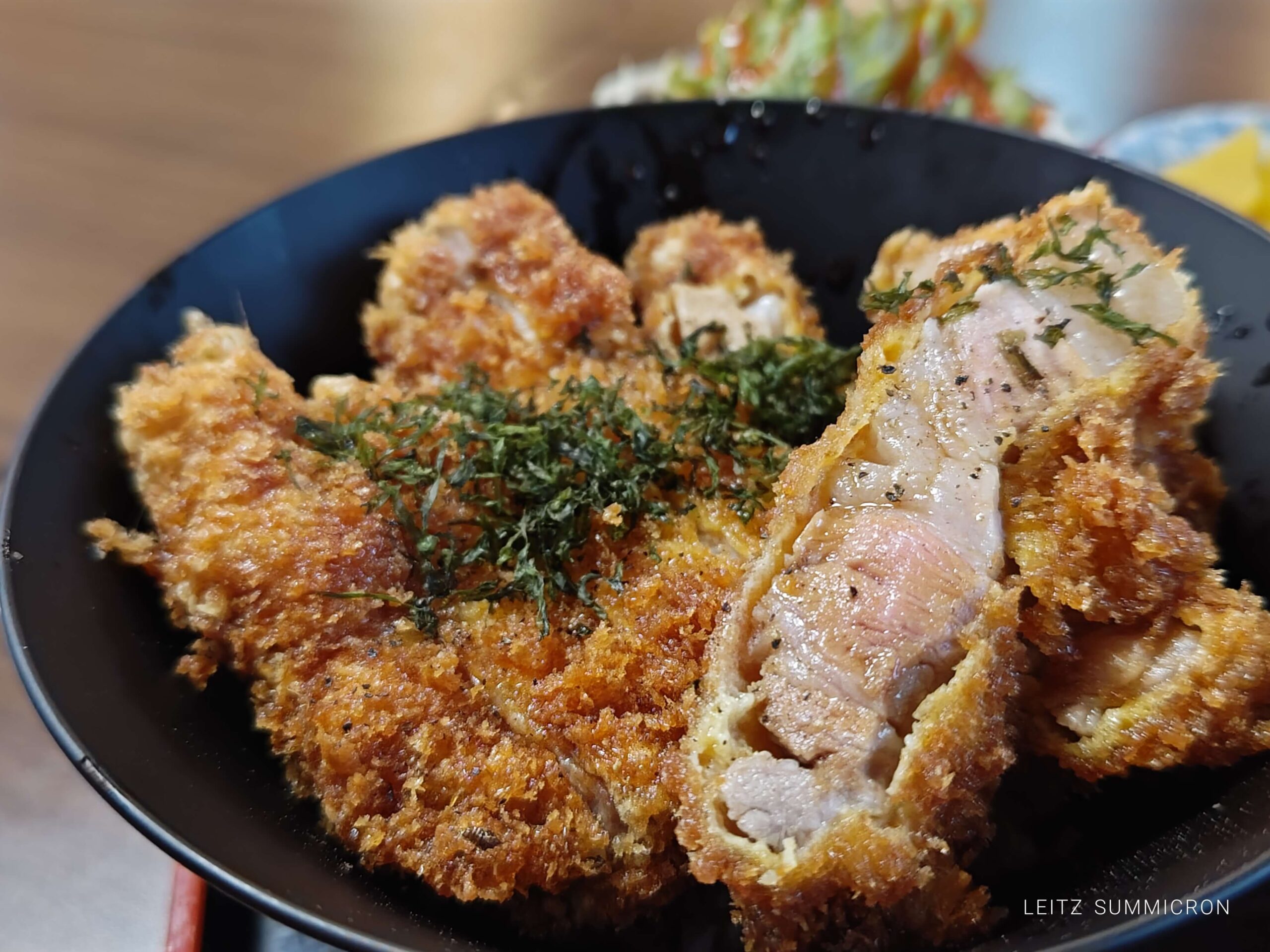 富士宮市【うなぎ・とんかつ山水】分厚くジューシーなとんかつに鰻の焼きダレを絡めた『タレカツ丼』が絶品！ダヤンテールblog