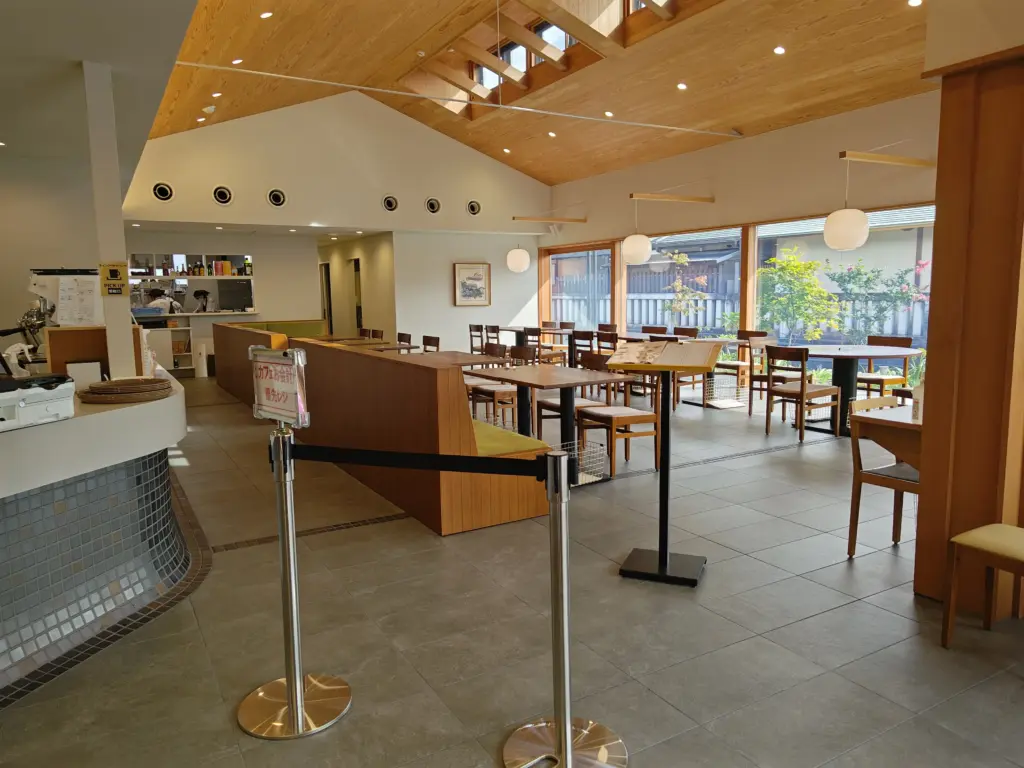 富士宮市【江戸屋本店】浅間大社横老舗ベーカリーの健康モーニング!ダヤンテールblog