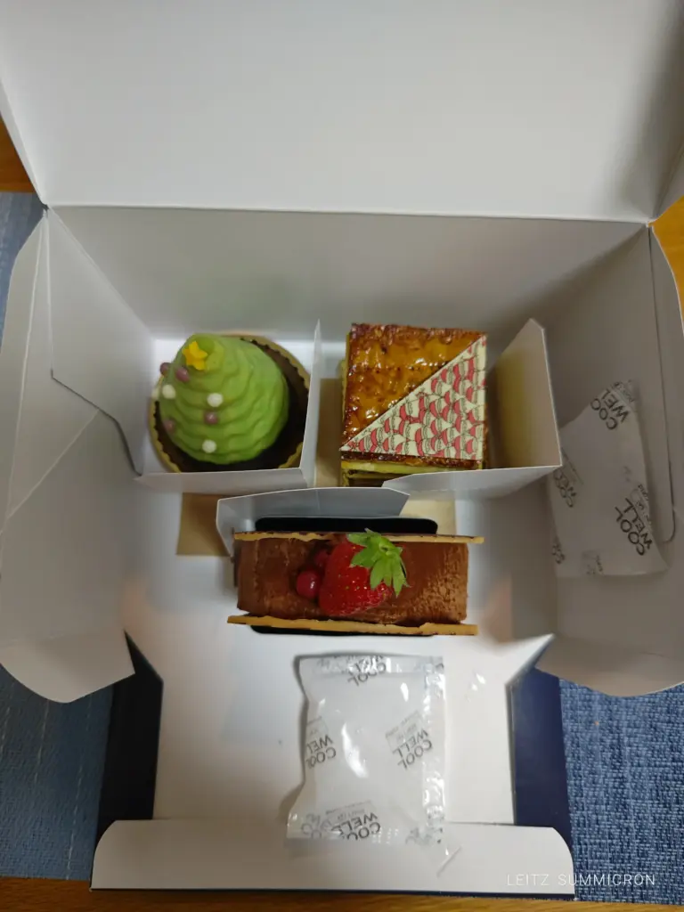 富士宮市【モンサンフジ】2025年10種以上の個性的クリスマスプチガトーの４日間の販売始まる！ダヤンテールblog