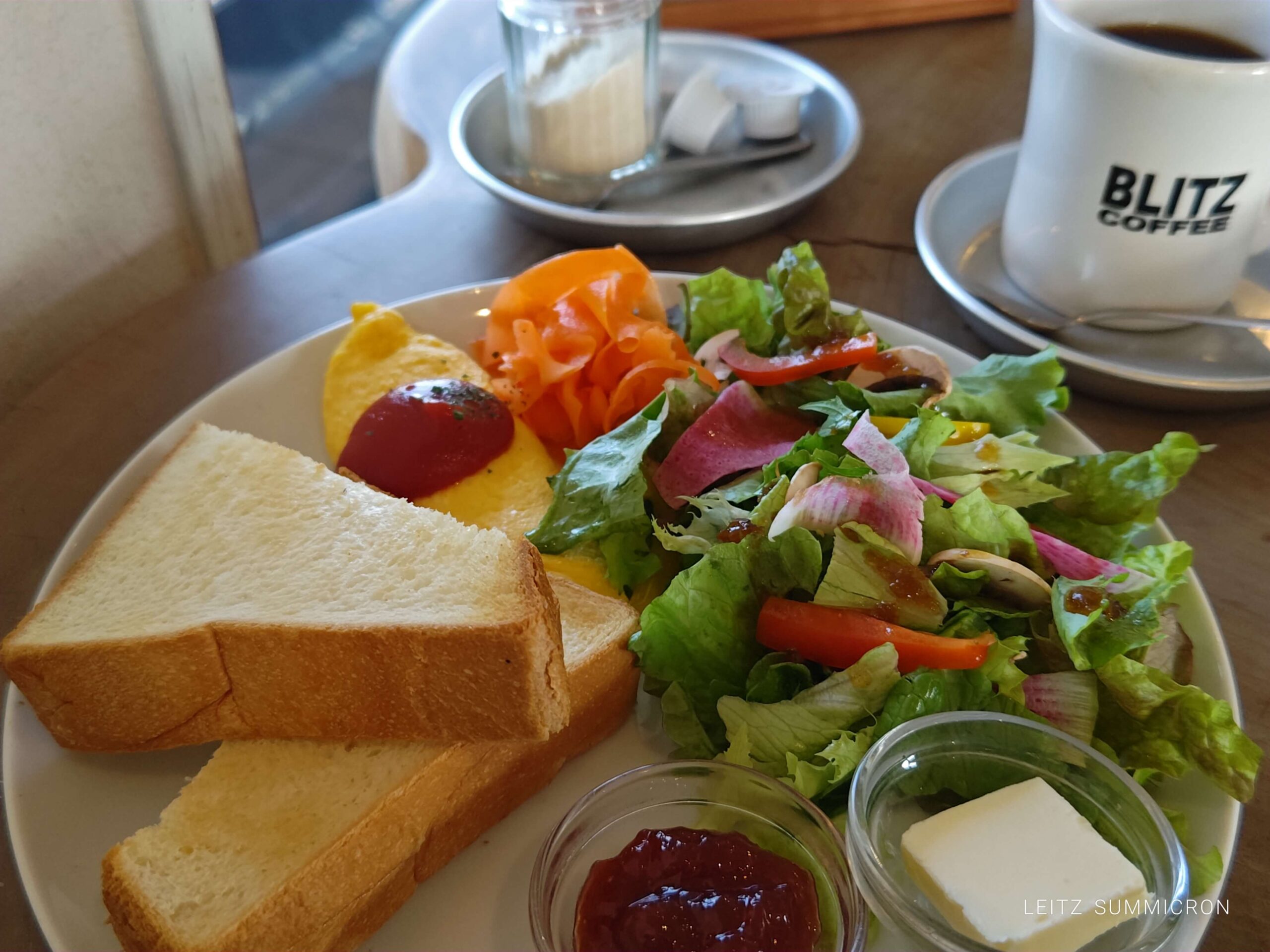 富士市【BLITZ COFFEE】店内から富士山がみえるカフェ！避暑リーゾート地でいただくようなお洒落なビジュアルワンディッシュモーニング！ダヤンテールblog