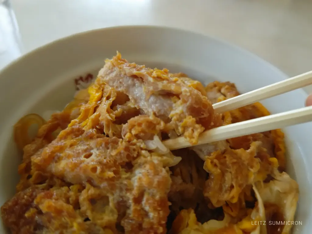 富士市【助六食堂】地元密着型の活気に溢れた小さな食堂で満足『カツ丼』！ダヤンテールblog