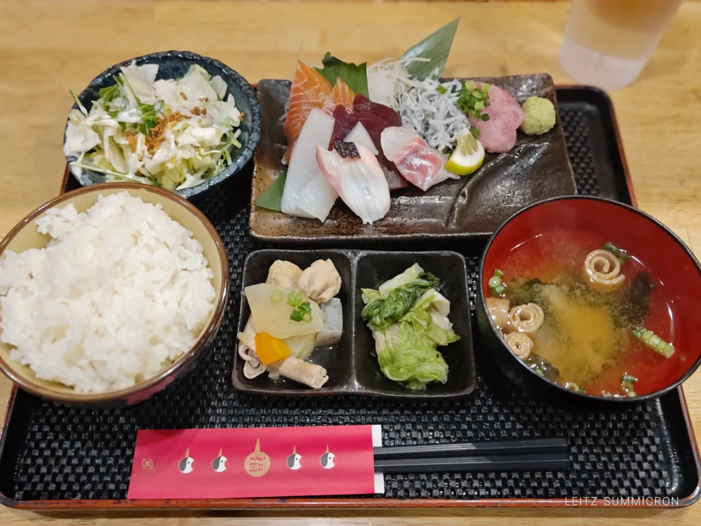 富士宮市【美酒佳肴和っしょい】居酒屋のリーズナブルランチ！1000円のおまかせ刺身定食！ダヤンテールblog