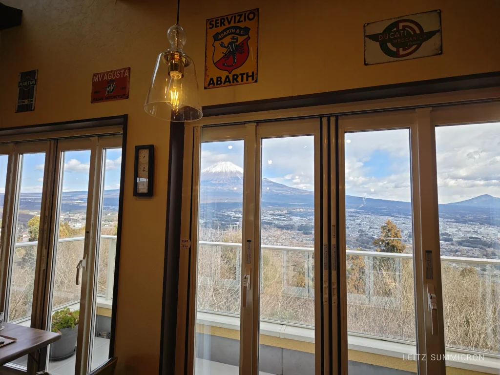 富士宮市【カフェ・アズーロ（caffe Azzurro】富士山の全景が見渡せる高台住宅街の大人の隠れカフェ！ダヤンテールblog