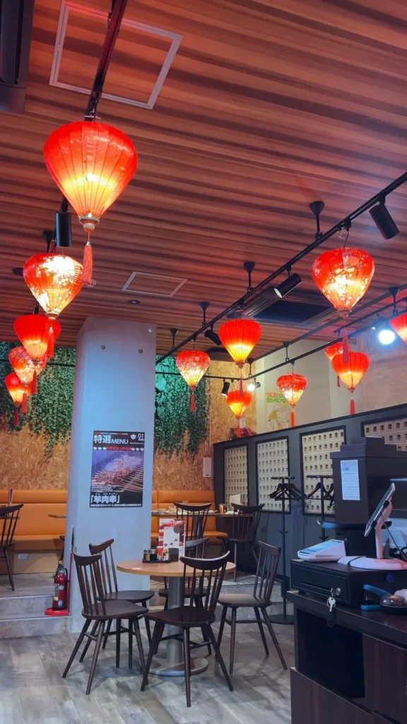 富士市【香香飯店 富士駅前店】３月５日富士本町通りにオープン！赤ちょうちんが提がる異国情緒たっぷりの明るい店内で本格中華！石焼き麻婆豆腐と担々刀削麺が美味しかった！ダヤンテールblog