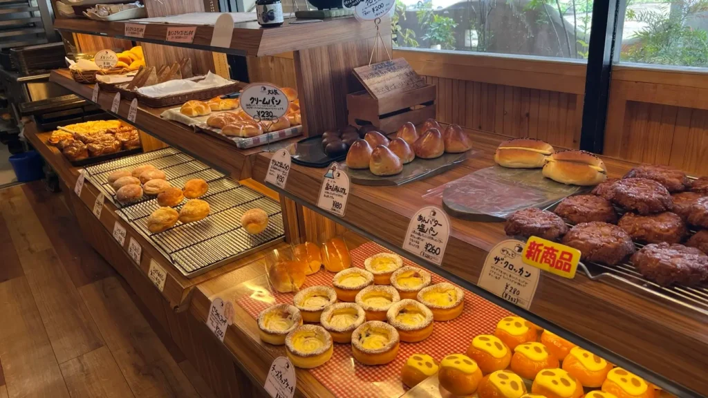 富士市【パンのくに。】開店アタックor取り置き予約推奨！子連れにも嬉しい富士市ベーカリー『パンのくに。』に行ったらこれも！１番人気カレーパン以外の美味しいお勧めパン！ダヤンテールblog