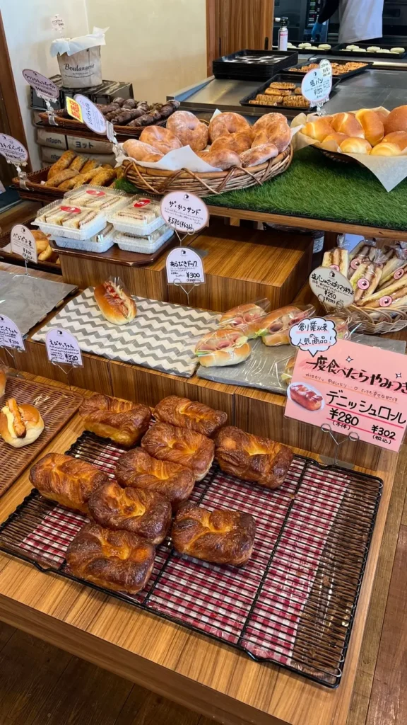 富士市【パンのくに。】開店アタックor取り置き予約推奨！子連れにも嬉しい富士市ベーカリー『パンのくに。』に行ったらこれも！１番人気カレーパン以外の美味しいお勧めパン！ダヤンテールblog