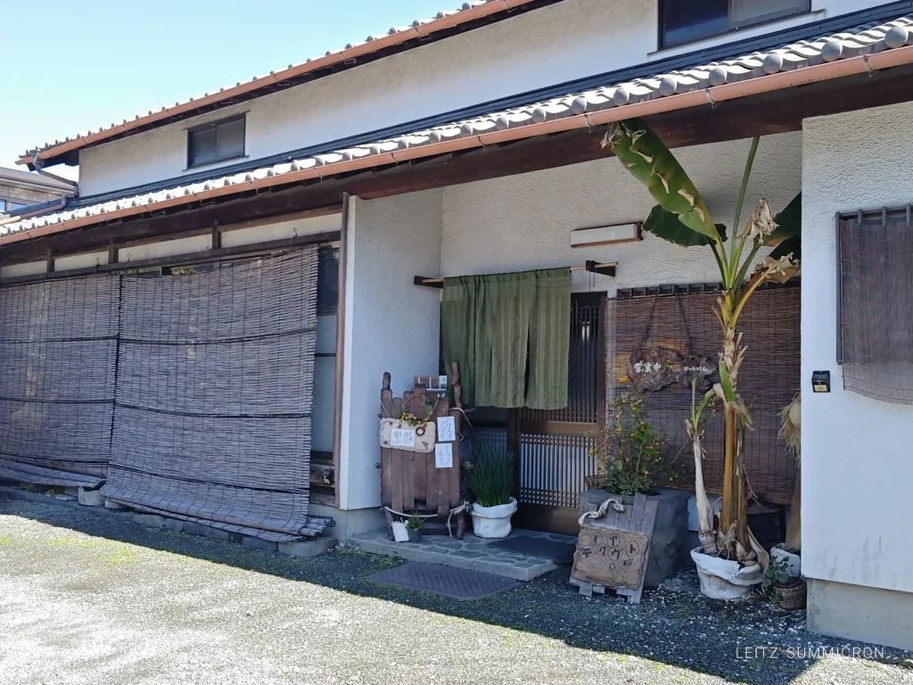 富士市【かつれつえん】創業60年以上のとんかつ屋さんは靴を脱いで利用する古民家仕様！値段と満足度のバランスがいい『特ひれ定食』『ロースカツ定食』がお勧め！ダヤンテールblog