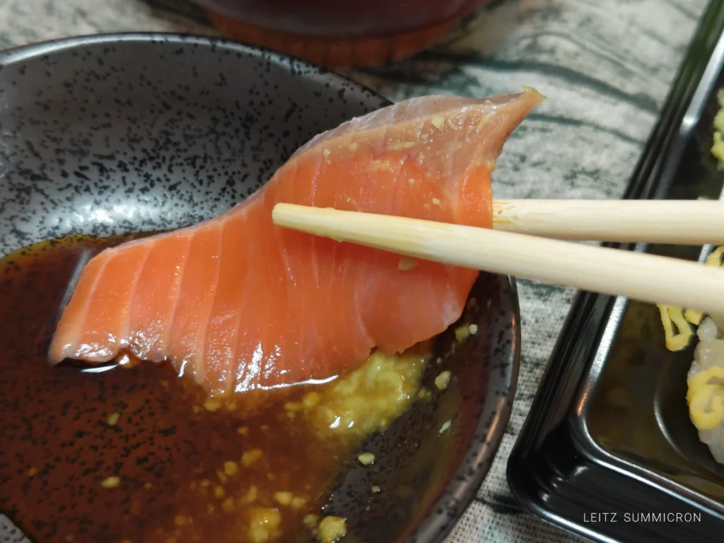 富士宮市【つきじ海賓 富士宮店】税込み500円の持ち帰り専門の6メニュー!この『花ちらし』、コスパタイパとも最強では!?ダヤンテールblog