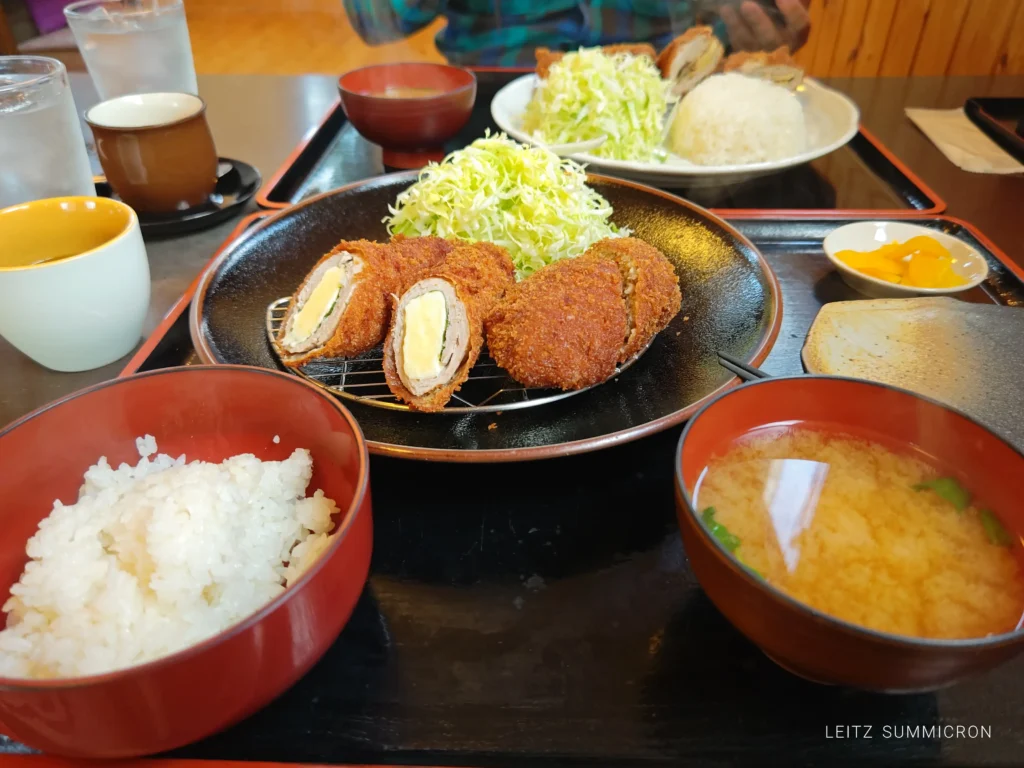 富士市【とんかつ たか山】リーズナブル&ボリューミーな揚げ物店のお得なランチ!午後予定がある人は注意!?スタミナとんかつと、色々楽しめるレディスらんち!ダヤンテールblog