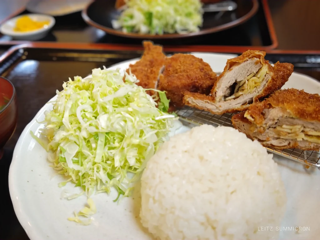 富士市【とんかつ たか山】リーズナブル&ボリューミーな揚げ物店のお得なランチ!午後予定がある人は注意!?スタミナとんかつと、色々楽しめるレディスらんち!ダヤンテールblog