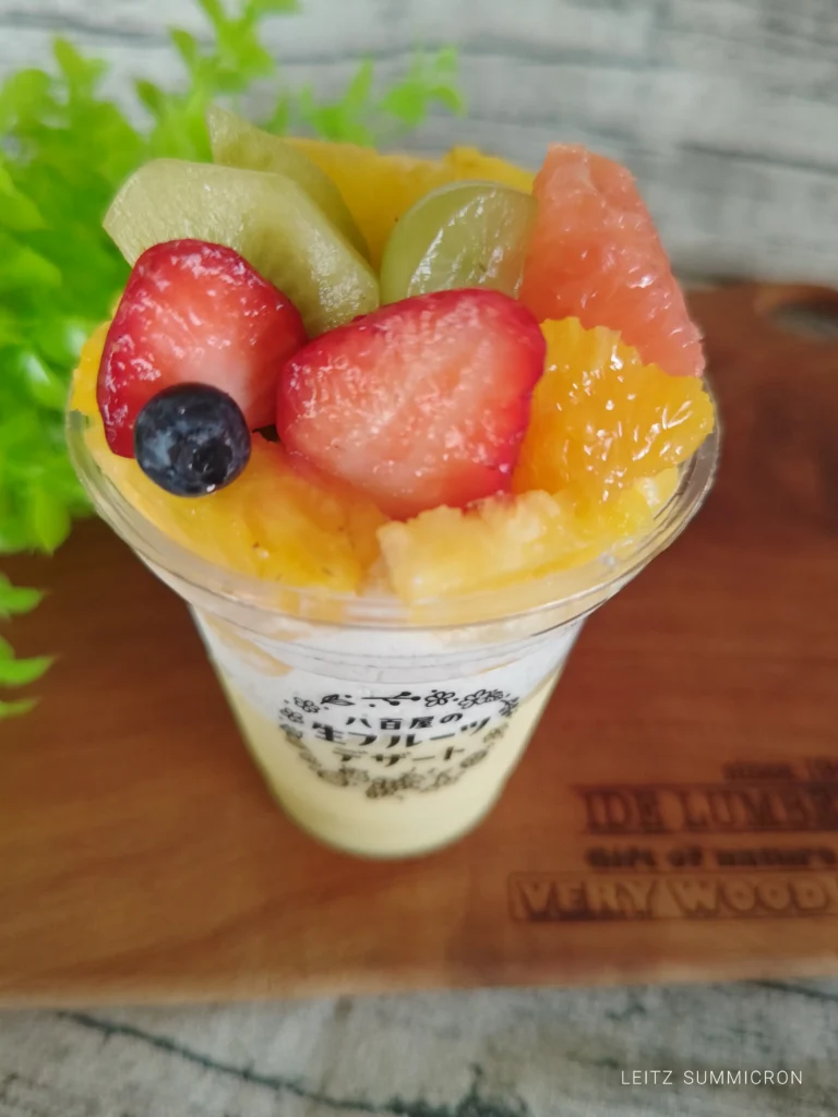 富士宮市【スーパーマーケットvalor八百屋の生フルーツデザート】お店で旬の生フルーツをカットして製造!映えるビジュアル、ボリュームとリーズナブルとで人気沸騰!ダヤンテールblog