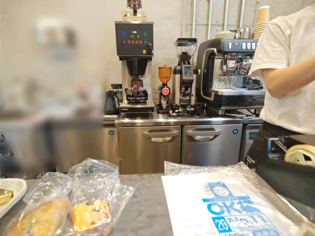 富士市【komorebi bakery＆coffee】富士市役所西側に４月23日オープンしたパンと珈琲のテイクアウトの店！しらすガーリックフランスなどのハード系が美味！ダヤンテールblog