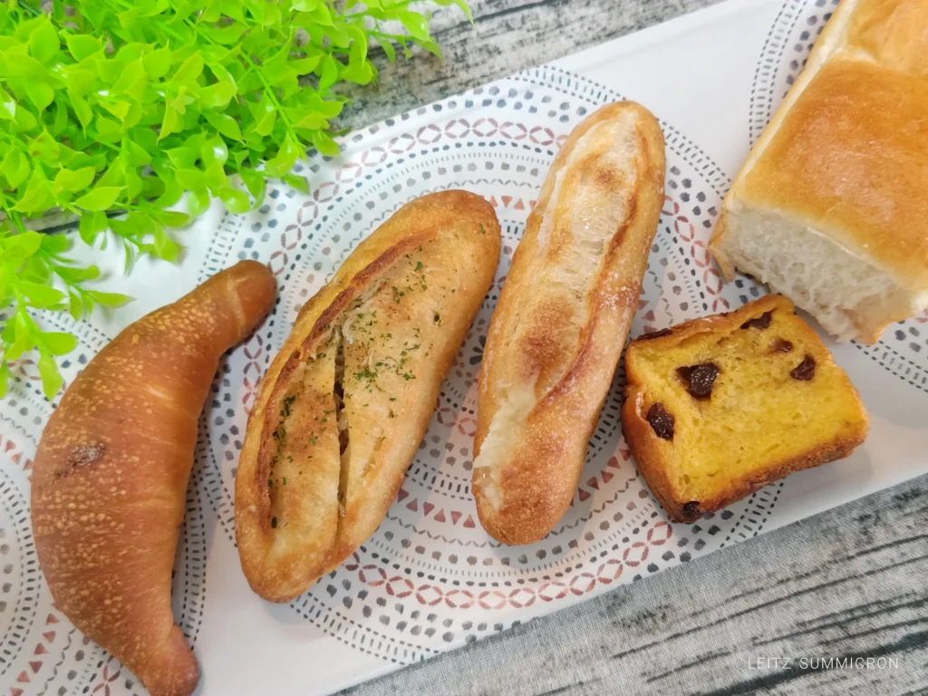 富士市【komorebi bakery＆coffee】富士市役所西側に４月23日オープンしたパンと珈琲のテイクアウトの店！しらすガーリックフランスなどのハード系が美味！ダヤンテールblog