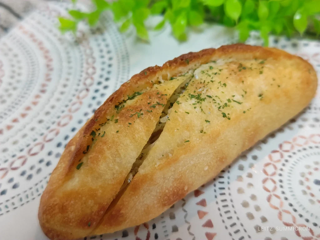 富士市【komorebi bakery＆coffee】富士市役所西側に４月23日オープンしたパンと珈琲のテイクアウトの店！しらすガーリックフランスなどのハード系が美味！ダヤンテールblog