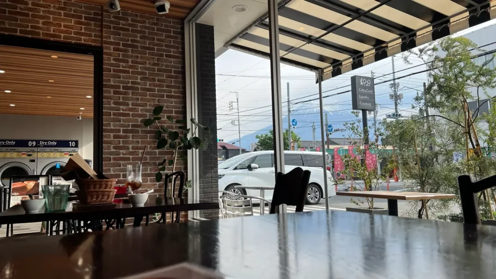 富士宮市【929Cafe】2026年５月１日から朝７時営業開始！カレーとデニッシュ食パンが美味しい、コインランドリー奥にあるカフェ！ダヤンテールblog