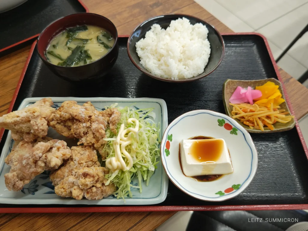 富士市【元祖からあげ本舗とり若丸富士伝法店】2026年５月11日イートインコーナーで定食提供を開始！揚げたての大きな唐揚げでご飯が進む！ダヤンテールblog