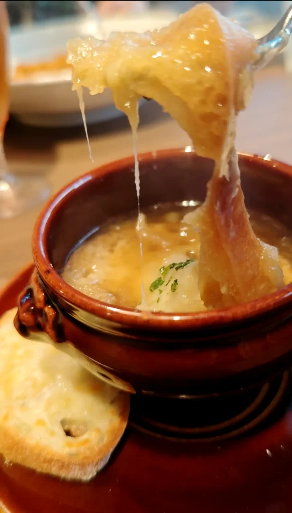 富士宮市【DADA PULS富士宮】先月浅間大社横にオープンしたばかりのカフェレストランでディナー！夜は静かで雰囲気良き♪コースが無かったので単品構成でチョイス！ダヤンテールblog