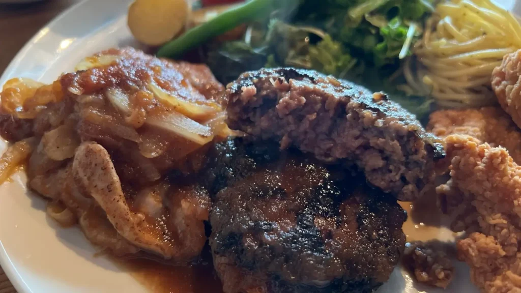 富士宮市BARのランチ【バージャニャーラ（Bar lla nala）】濃厚カレーや大人のハヤシライス、大人様ライス的なコンボに大満足！ダヤンテールblog