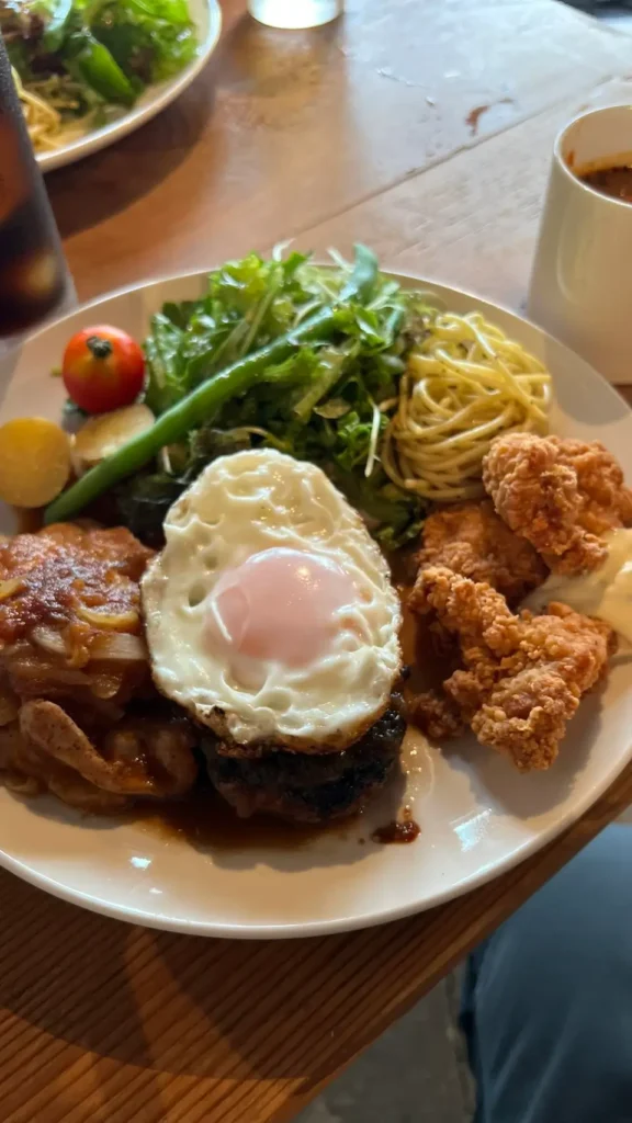 富士宮市BARのランチ【バージャニャーラ（Bar lla nala）】濃厚カレーや大人のハヤシライス、大人様ライス的なコンボに大満足！ダヤンテールblog