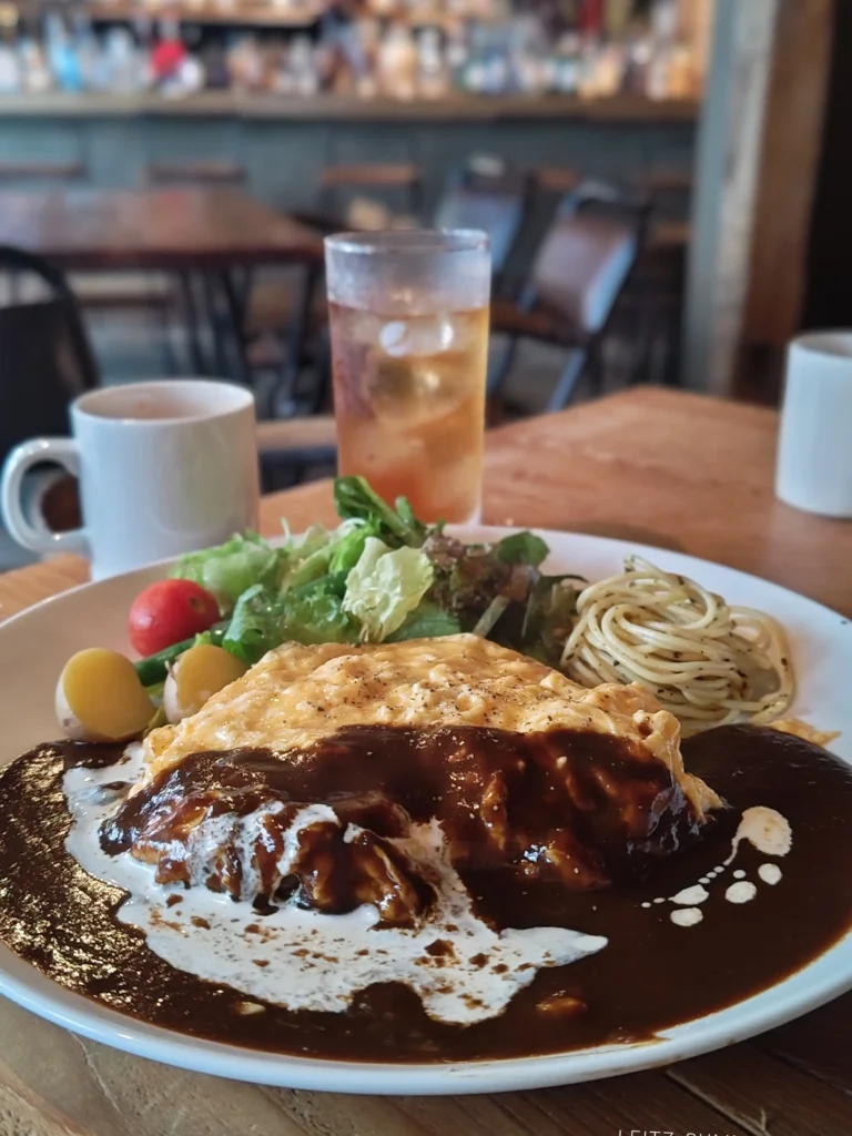 富士宮市BARのランチ【バージャニャーラ（Bar lla nala）】濃厚カレーや大人のハヤシライス、大人様ライス的なコンボに大満足！ダヤンテールblog