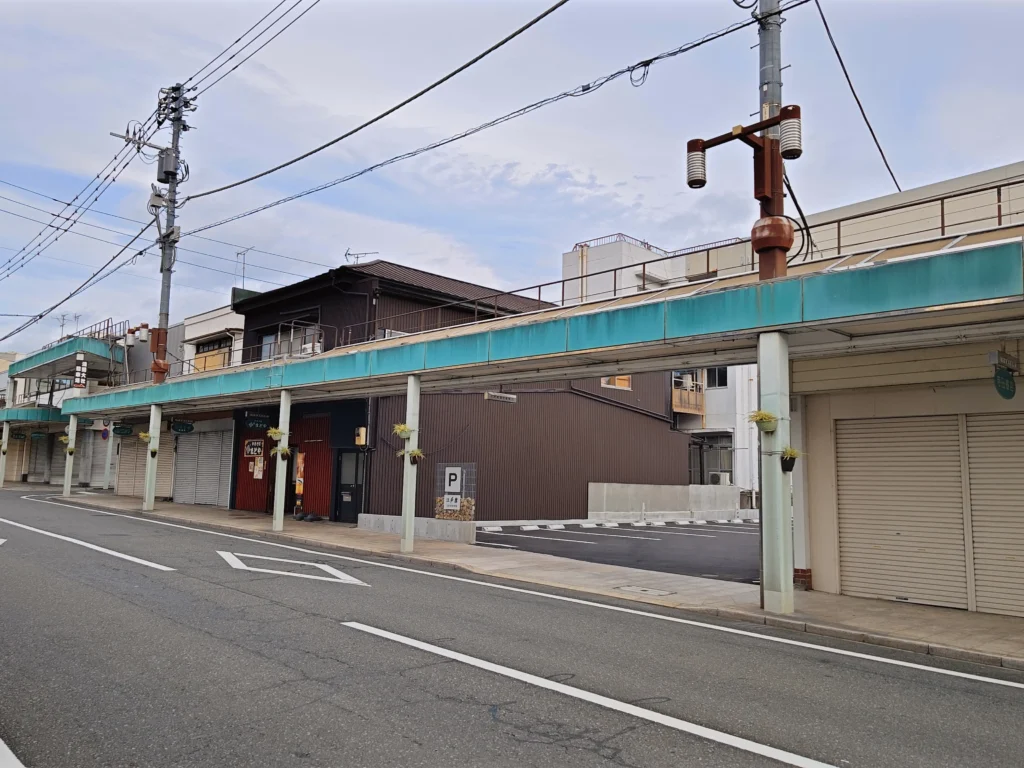 富士宮市【江戸屋本店】浅間大社西隣の老舗ベーカリーでジェラートサンド新発売!ダヤンテールblog