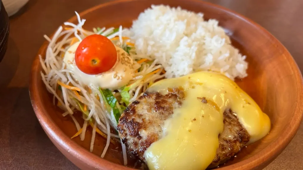 富士市【びっくりドンキー富士店】びっくりする程豊富な満足モーニングメニュー!朝からハンバーグが食べられるぞっ!ダヤンテールblog