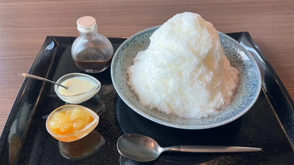 富士宮市【Cafe&RestaurantDADA PLUS(ダダプラス)】DADAの本気のかき氷『体験型かき氷』を食べてみた!塩フィズも暑い夏にマスト!ダヤンテールblog