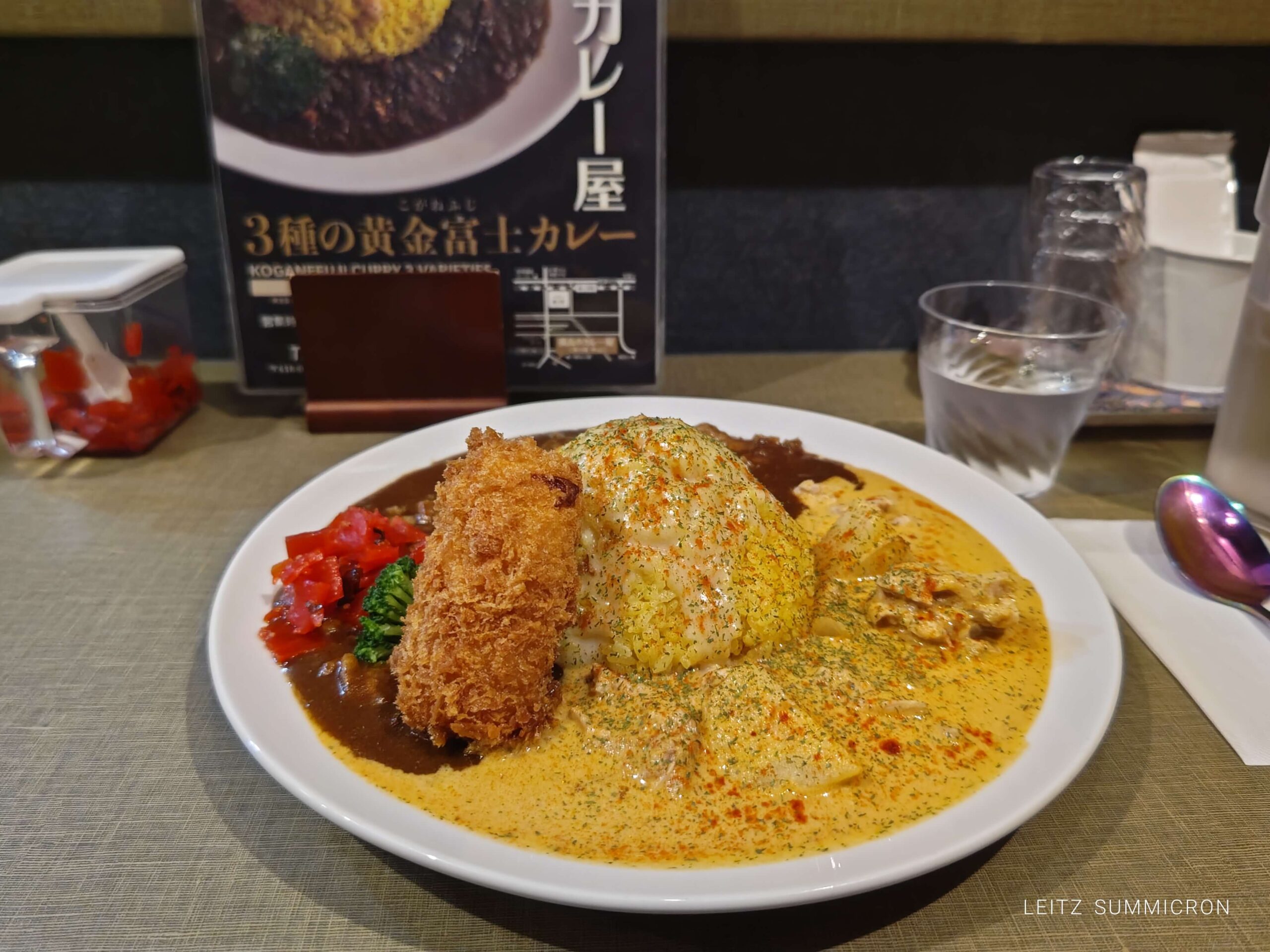 富士宮市【孤高のカレー屋】夜営業割烹居酒屋がランチにのみ提供する究極の黄金富士山カレー！２種あいがけも無料で旨い！安い！満足！がそろい踏み！ダヤンテールblog