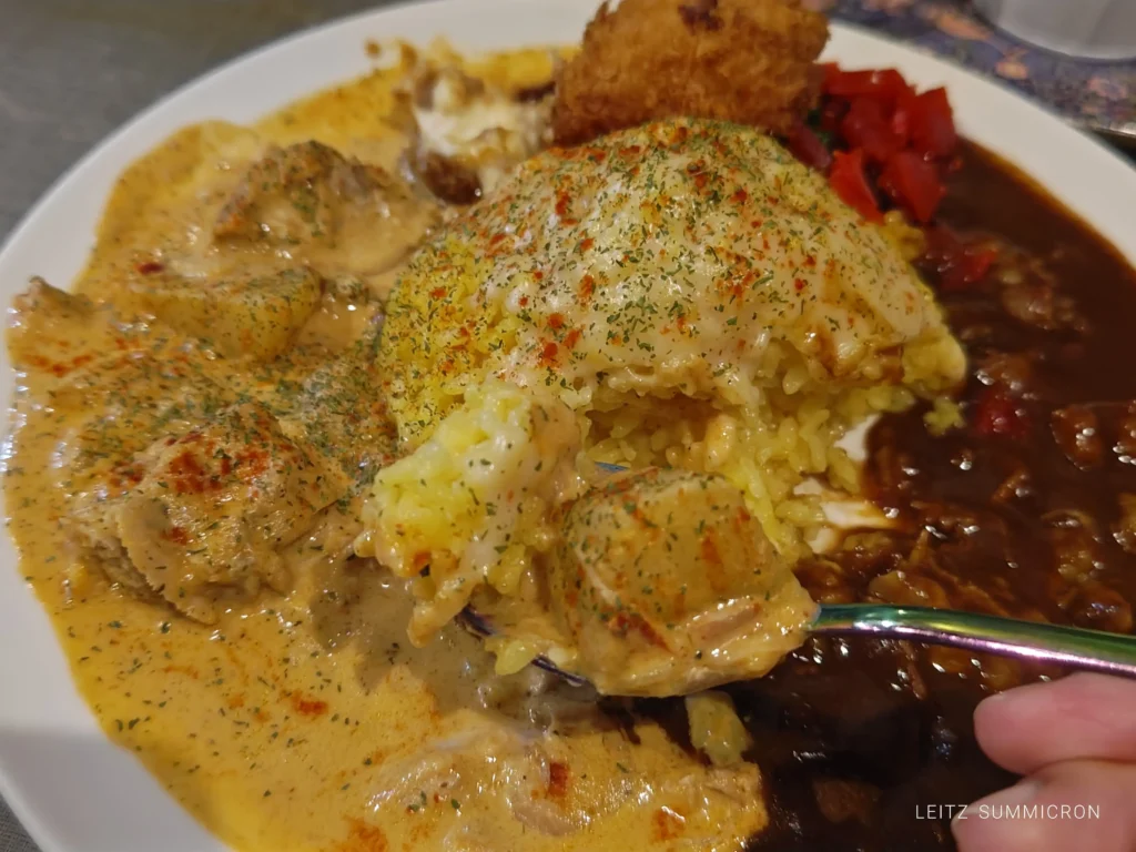 富士宮市【孤高のカレー屋】夜営業割烹居酒屋がランチにのみ提供する究極の黄金富士山カレー!2種あいがけも無料で旨い!安い!満足!がそろい踏み!ダヤンテールblog