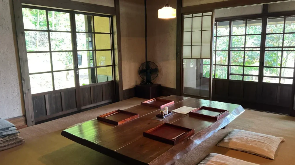 富士宮市【古庵（こあん）】JAZZが流れる凛とした雰囲気の古民家蕎麦店で、温せいろセリ蕎麦とおしるこを！ダヤンテールblog