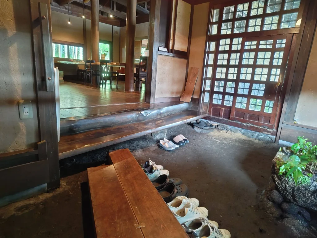 富士宮市【古庵（こあん）】JAZZが流れる凛とした雰囲気の古民家蕎麦店で、温せいろセリ蕎麦とおしるこを！ダヤンテールblog