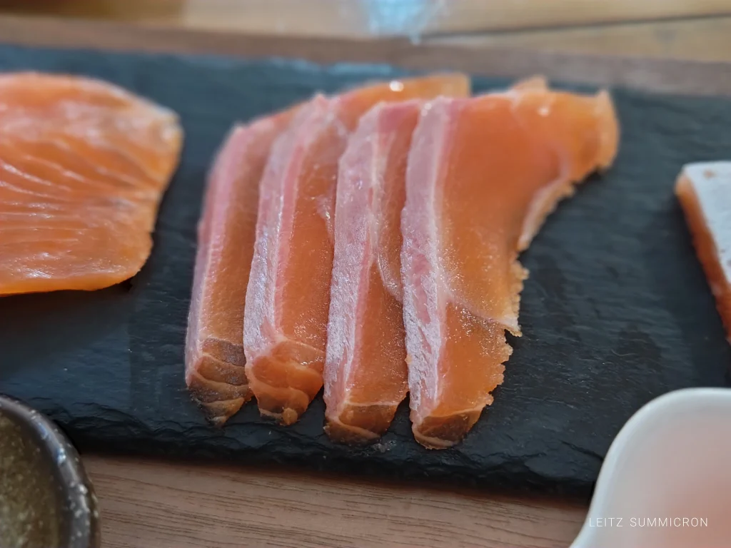 富士宮市【白糸滝トラウトカフェ】要予約カフェ！自社養鱒の巨大ニジマスをベストな状態でカフェランチで『お刺身定食』に！ダヤンテールblog