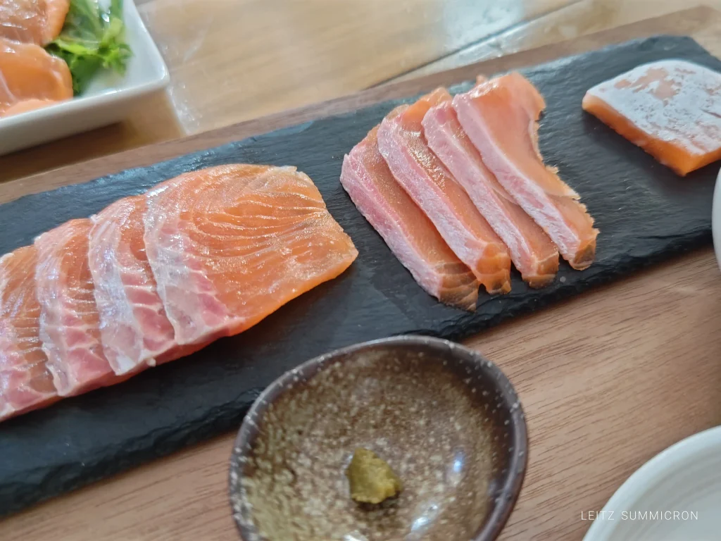 富士宮市【白糸滝トラウトカフェ】要予約カフェ！自社養鱒の巨大ニジマスをベストな状態でカフェランチで『お刺身定食』に！ダヤンテールblog