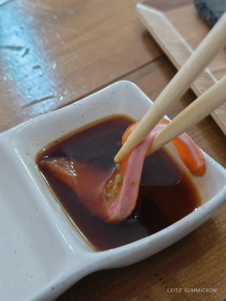 富士宮市【白糸滝トラウトカフェ】要予約カフェ！自社養鱒の巨大ニジマスをベストな状態でカフェランチで『お刺身定食』に！ダヤンテールblog